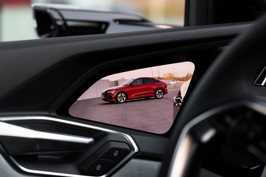 Audi e-Tron Sportback 55 quattro também conta com retrovisor digital